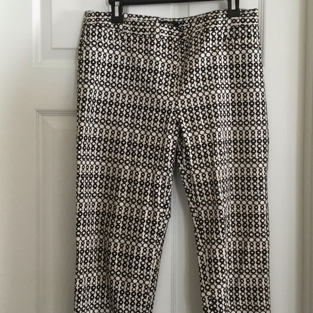 Classy Straight Leg Pants, with Pockets!!!